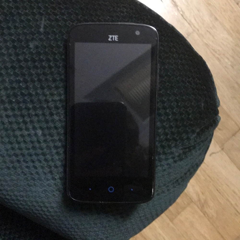 ZTE android Smart phone cell phone
